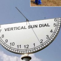 Vertical Sun Dial